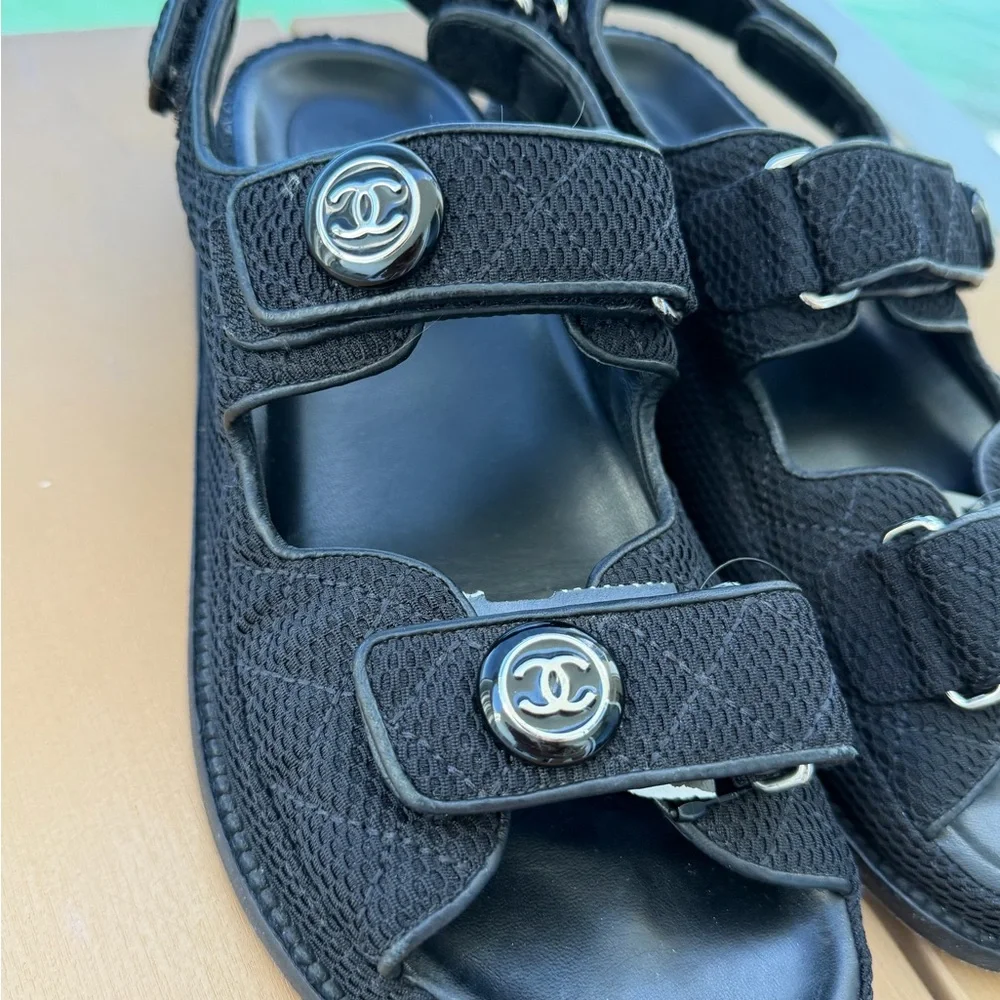 CHANEL 21C DAD CC Logo fabric Sandals with Silver Details